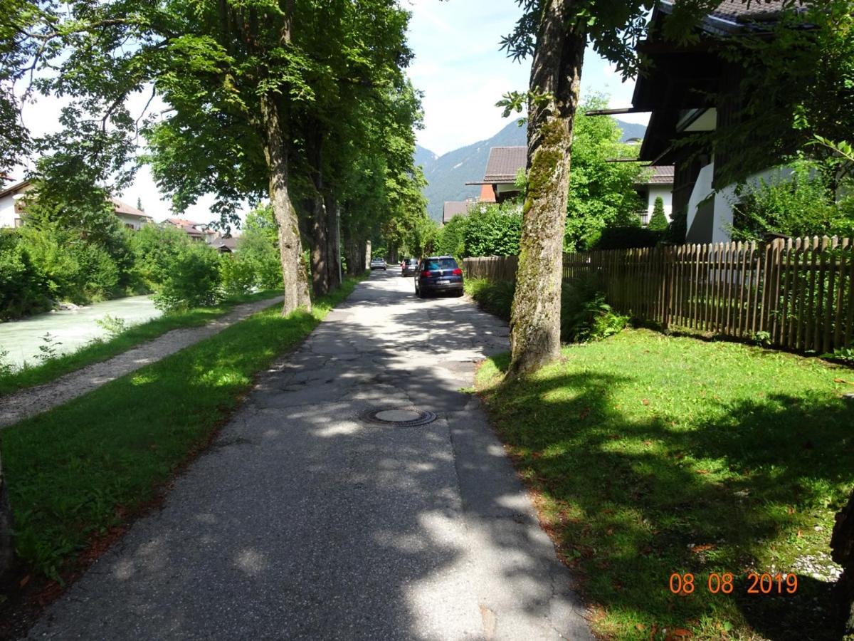 Huge And Calm Apartment In Central Garmisch Exteriör bild